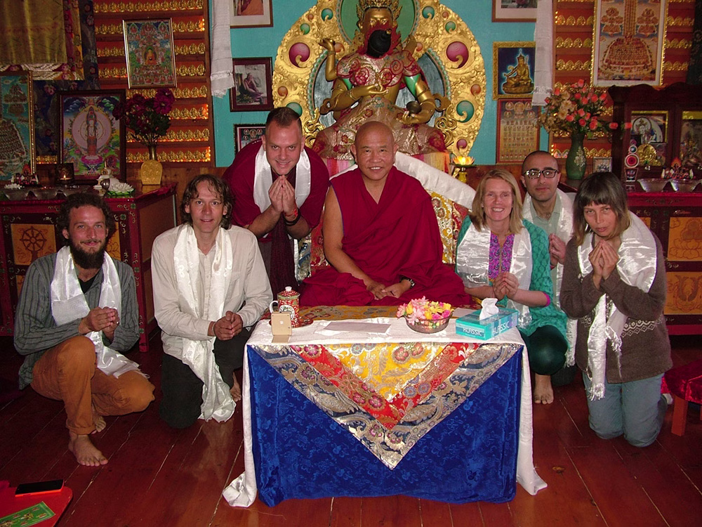 Jhado Rinpoche with Vajrasattva group retreat leader Richard and retreatants.