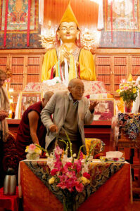 Khyongla Rato Rinpoche greeting the audience.