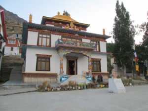 Kardang Gompa at the start of the kora – a good place to spend the night for an early morning start